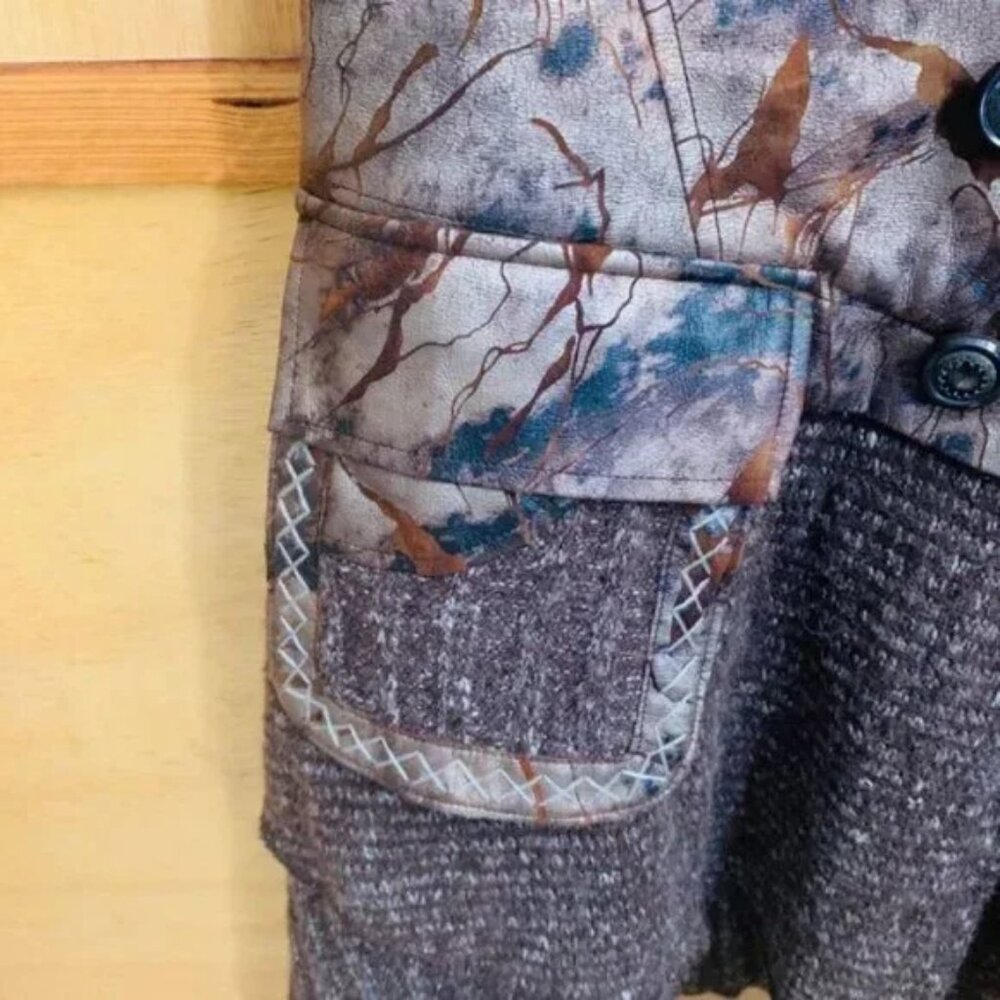 RARE VTG IDENTITY CLUB Camo Knit & FAUX Leather Feathers/Fur‎ Sweater Vest - Picture 11 of 16